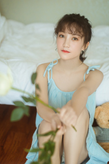 《色狱女囚》电影在线观看
